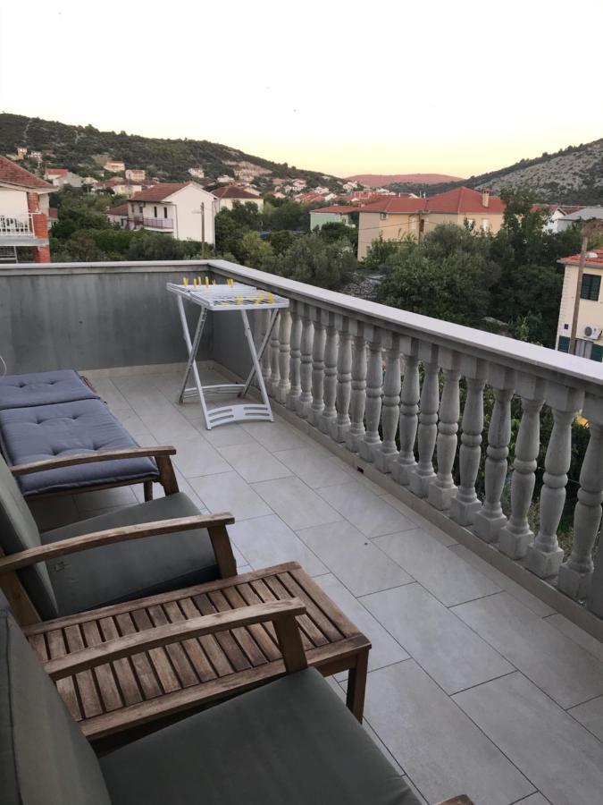 Apartment Laguna Vinišće エクステリア 写真