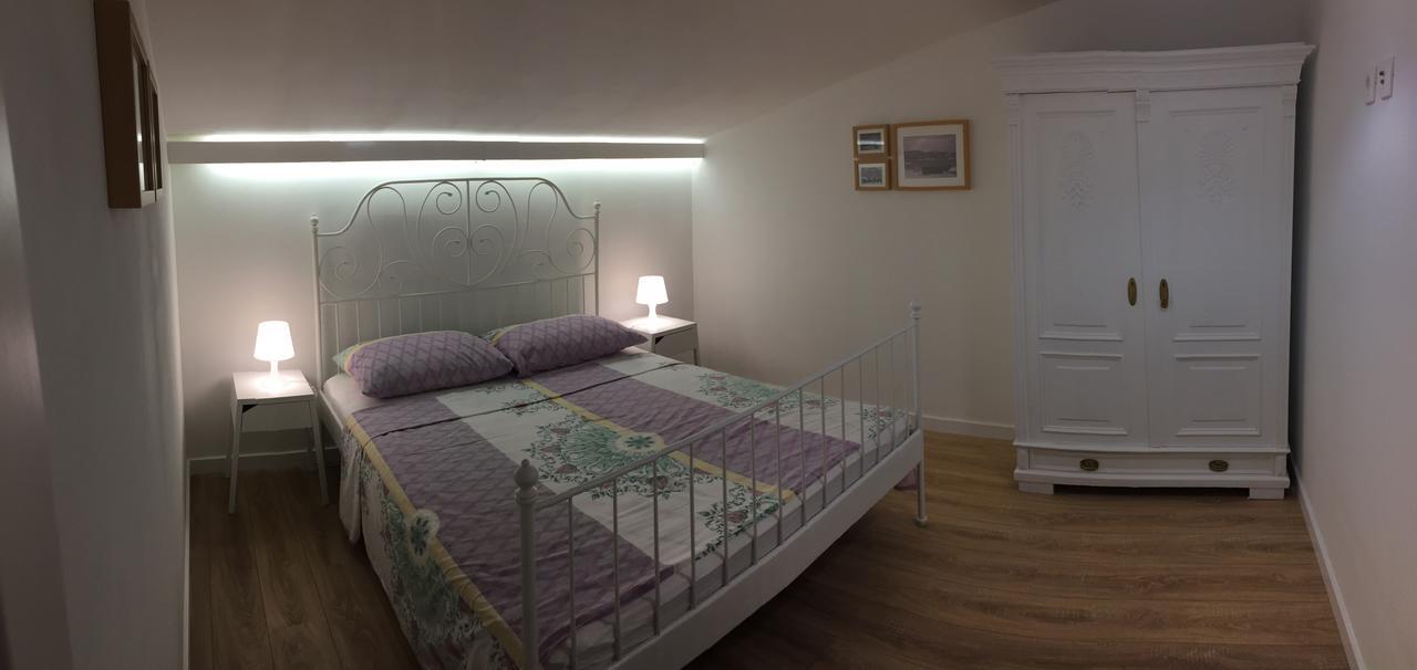 Apartment Laguna Vinišće エクステリア 写真